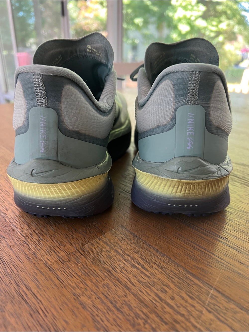 Nike Men’s Zoom Fly Sneakers in Light Green with Yellow Accents size 10.5 - Picture 4 of 8